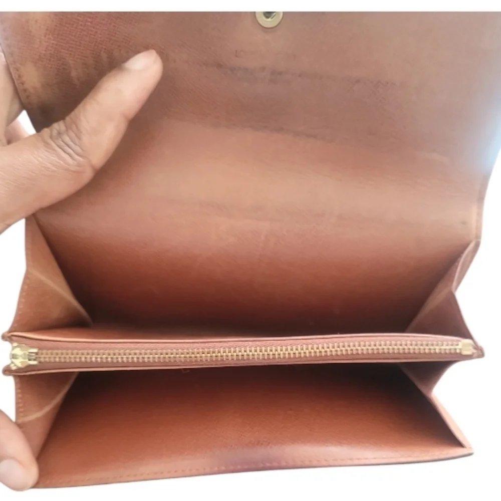 Louis Vuitton Authentic Monogram Brown Credit Card Wallet